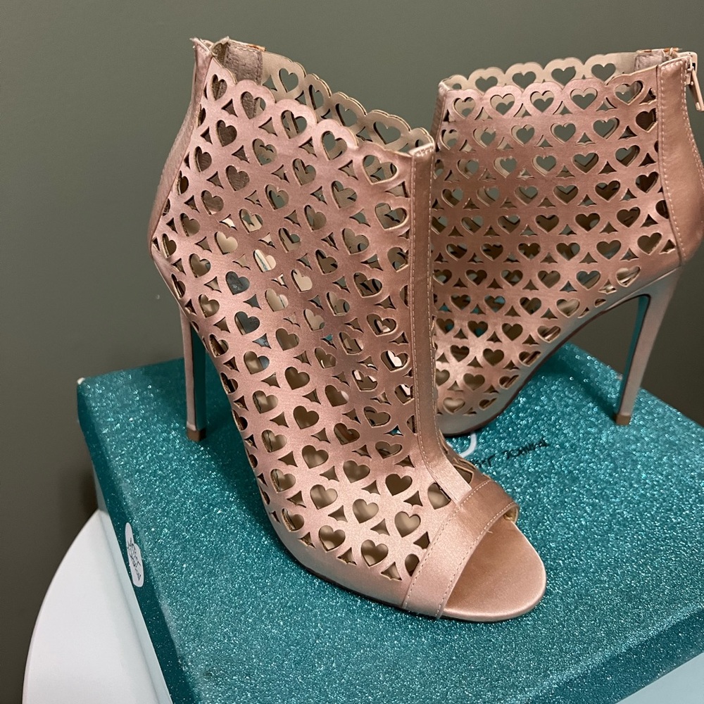 Betsey johnson sandals